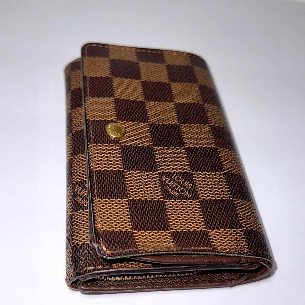 Auth Louis Vuitton Damier Wallet